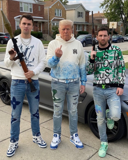 𝐊𝐢𝐫𝐤, 𝐓𝐫𝐮𝐦𝐩 𝐚𝐧𝐝 𝐌𝐞𝐬𝐬𝐢 𝐏𝐨𝐬𝐢𝐧𝐠